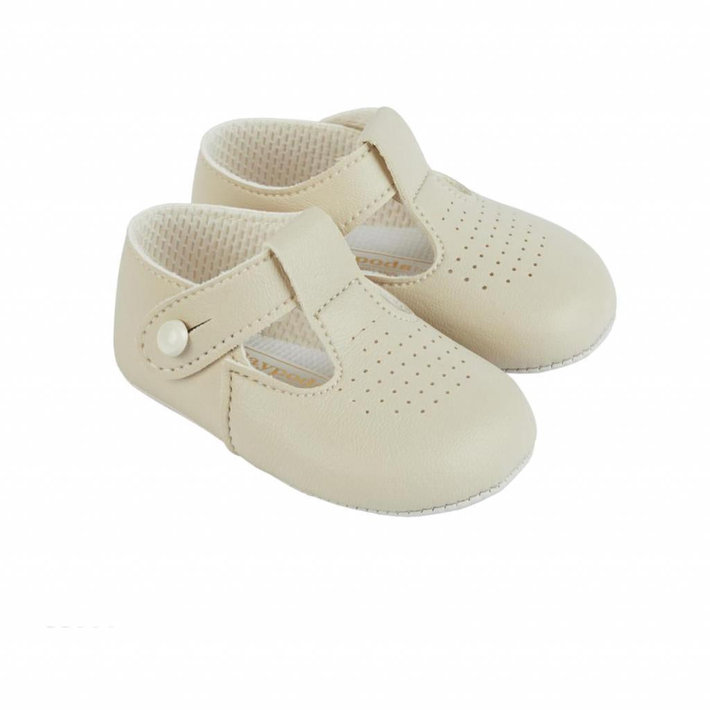 Beige pram shoes for baby - Adora Childrenswear