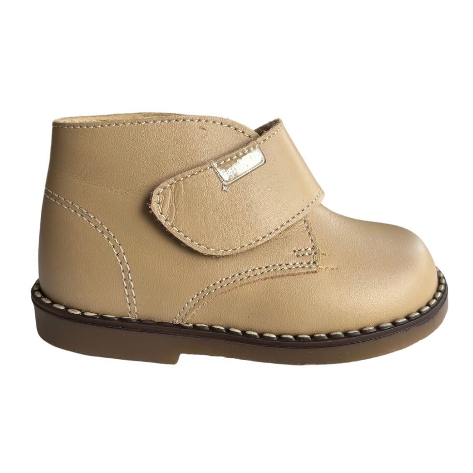 Boys beige leather boots with Velcro fastening - Adora Childrenswear 