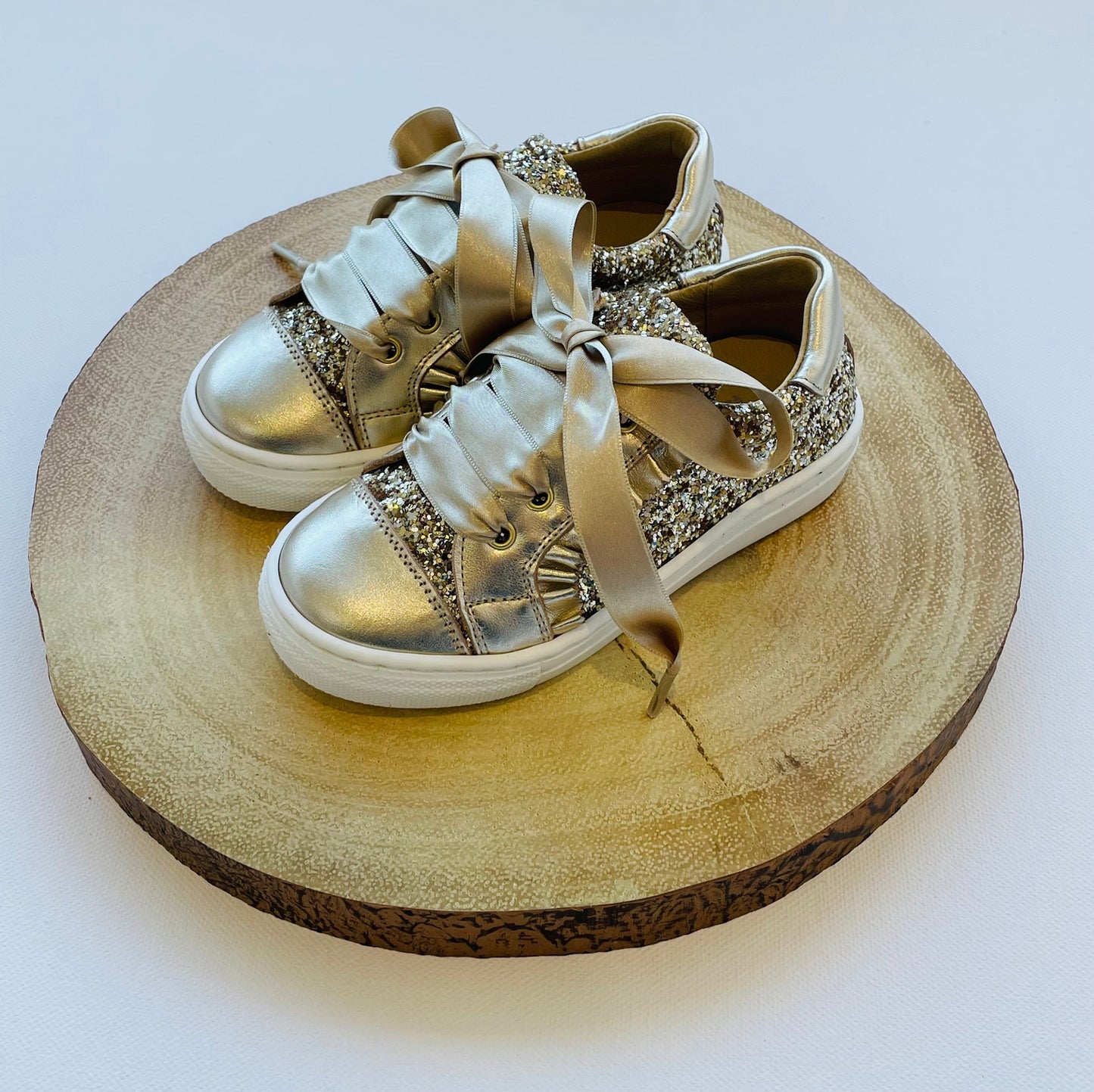 Load image into Gallery viewer, Gold Glitter Trainers 306 - Lala Kids 
